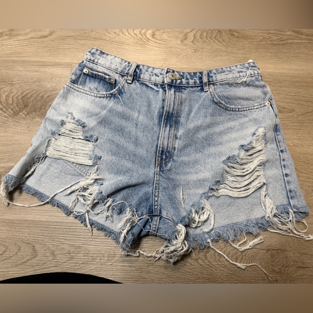 Zara Frayed Light Blue Jean Shorts